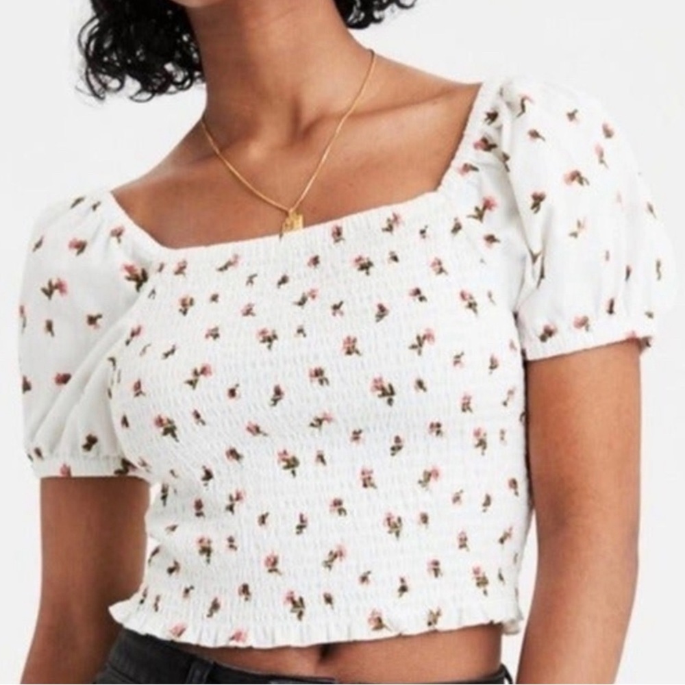 American Eagle Puff Sleeve Top
